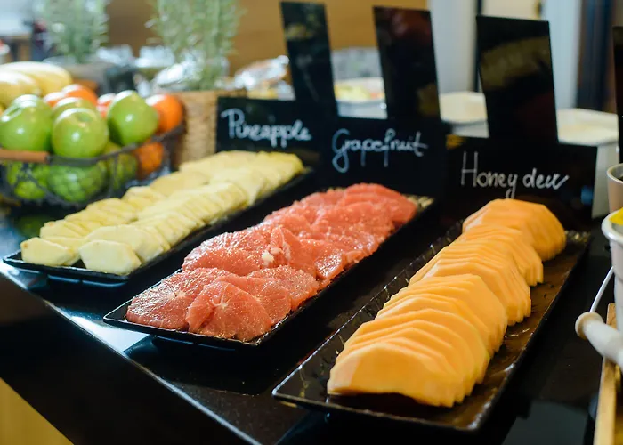 Courtyard By Marriott Center מלון