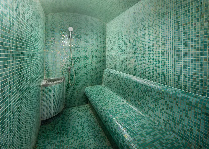 מלון Courtyard By Marriott Center בודפשט