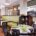 Courtyard By Marriott Center Hotel 4*