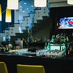 Courtyard By Marriott Center