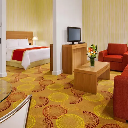 Courtyard By Marriott Center 4*