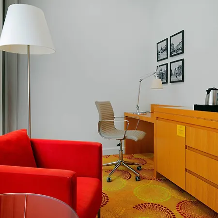 Courtyard By Marriott Center 4*