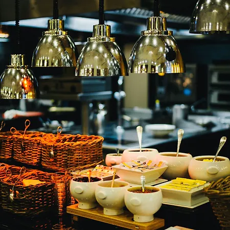 Ξενοδοχείο Courtyard By Marriott Center 4*