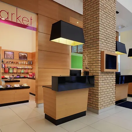 מלון Courtyard By Marriott Center בודפשט