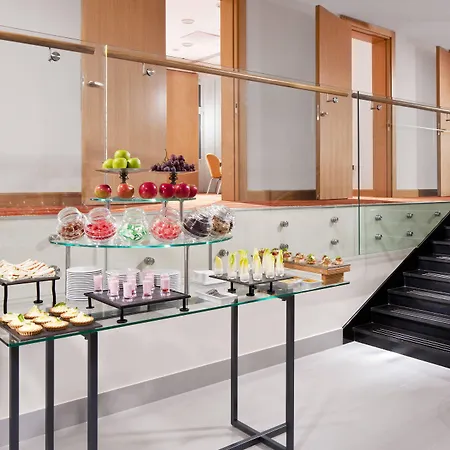 Courtyard By Marriott Center Budapeste