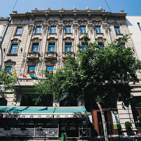 Courtyard By Marriott Center 4* Budapeste