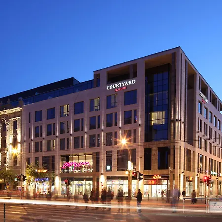 Courtyard By Marriott Center 4* Budapeste