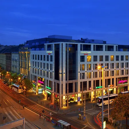 Hotel Courtyard By Marriott Center Budapeste