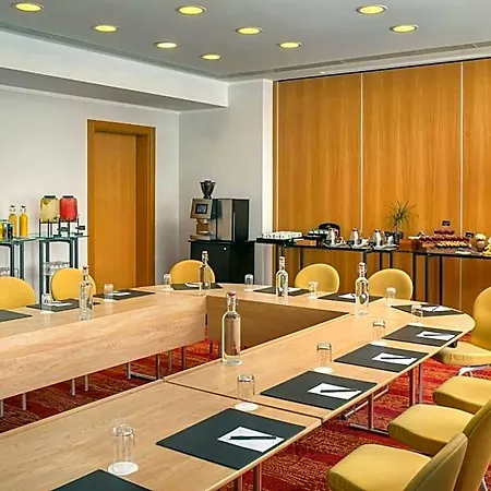 Courtyard By Marriott Center Hotel Budapest