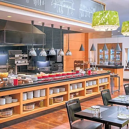 Hotel Courtyard By Marriott Center 4*