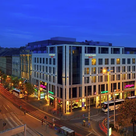 Courtyard By Marriott Center 4* Budapest