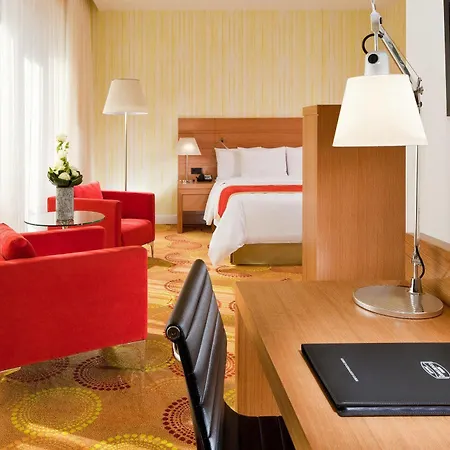 Courtyard By Marriott Center Szálloda