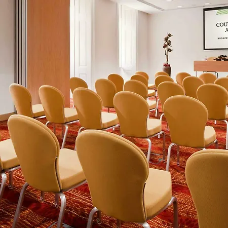 Szálloda Courtyard By Marriott Center Budapest
