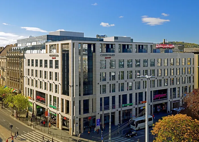 Courtyard By Marriott Center Budapest