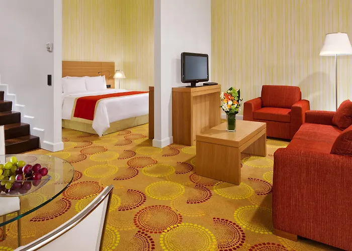 Courtyard By Marriott Center 4*