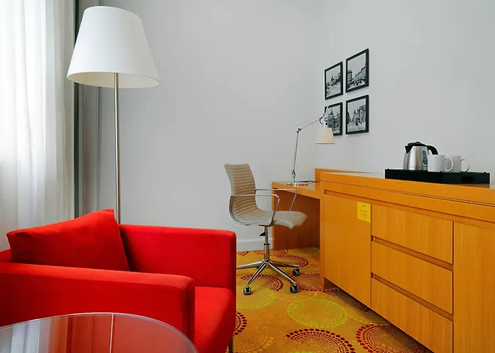 Courtyard By Marriott Center 4*