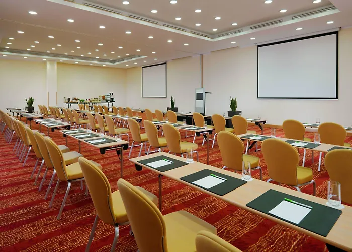 Courtyard By Marriott Center 4* בודפשט