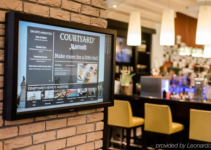 Courtyard By Marriott Center 4*