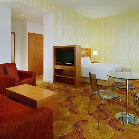Courtyard By Marriott Center Hotel 4*