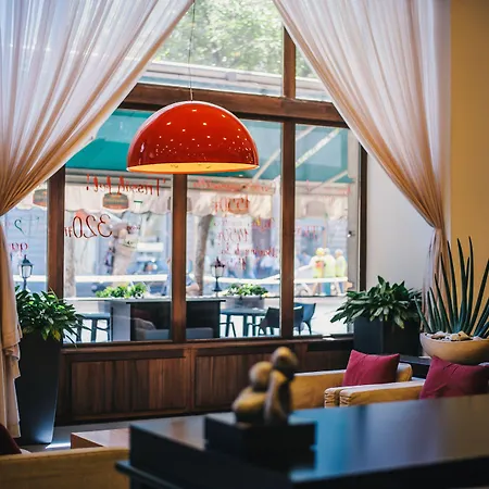 Courtyard By Marriott Center 4* Budapest