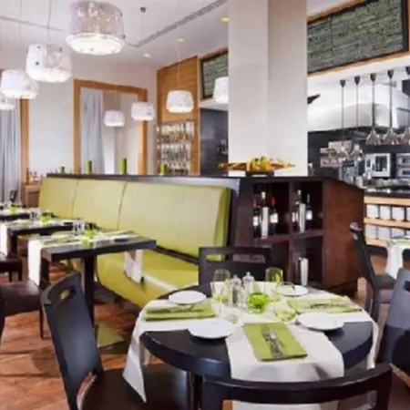 Hotel Courtyard By Marriott Center Budapest