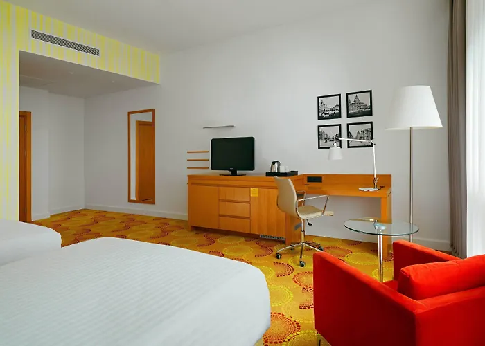 Courtyard By Marriott Center Hotel 4*