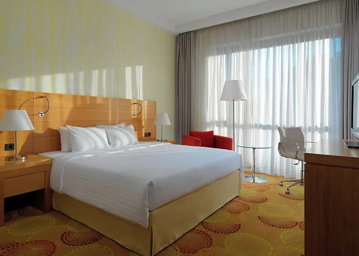 Courtyard By Marriott Center Hotel 4*